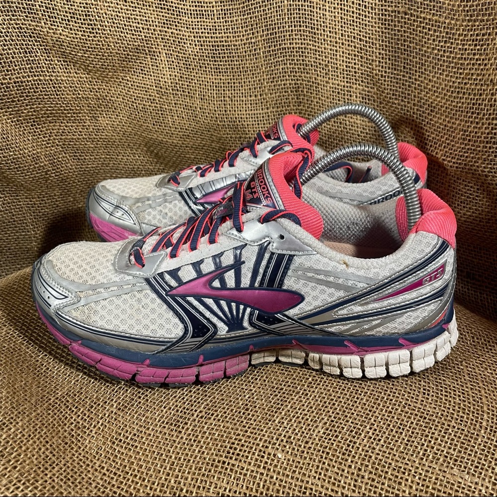 Brooks GTS 14 Running Athletic Shoe Mesh